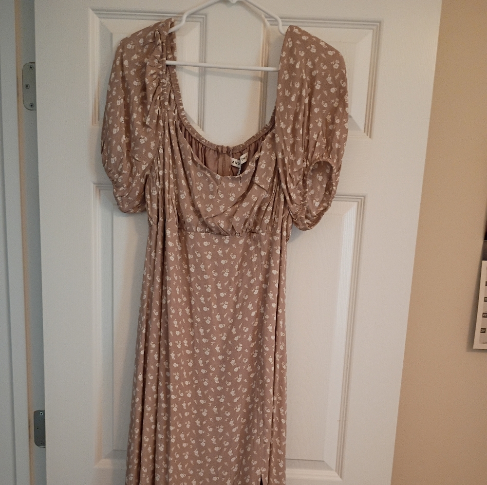 New Ladies Elegant Tan Floral Dress